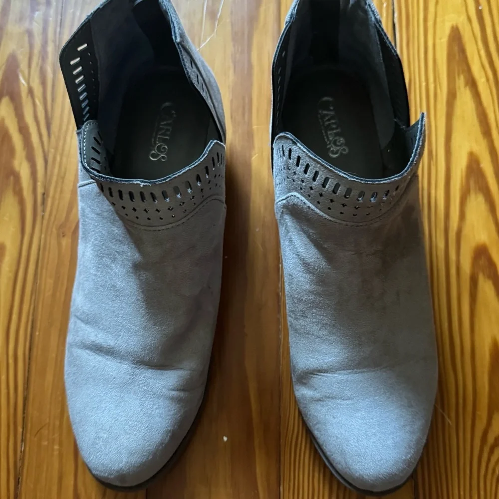 Gray Ankle Booties by Carlos size 9.5 - Picture 1 of 4